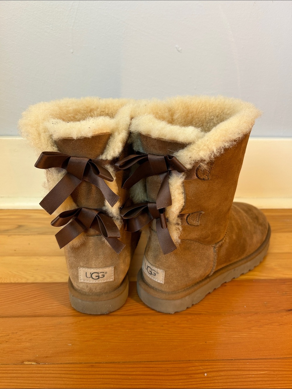 Women's UGG Boots with Bows- Chestnut